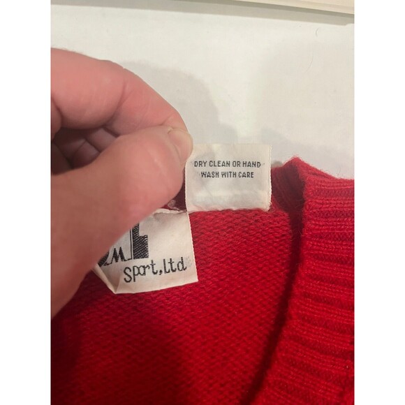 Vintage Childs Wool Sweater Red V- Neck Cable Knit 90s Winter Retro Cozy Classic - Picture 3 of 7